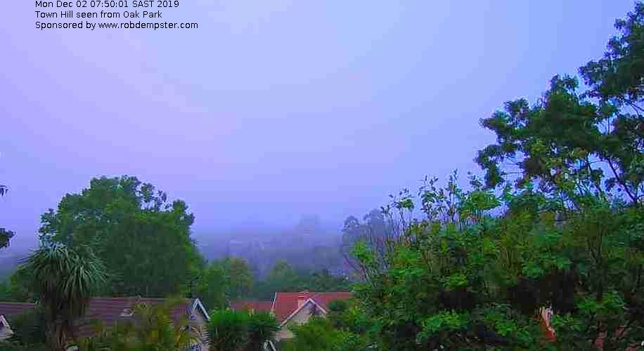 Webcam view of Townhill from Oak Park at 08:00 yesterday